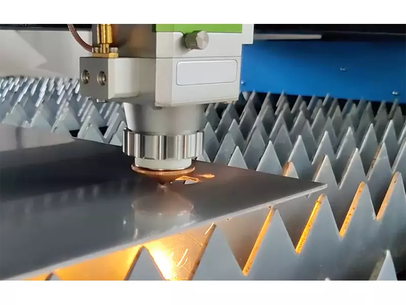 Hochpräzes Laserschneiden mit WISY AG.webp